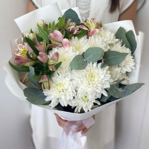 Alstroemeria and Chrysanthemum Bouquet