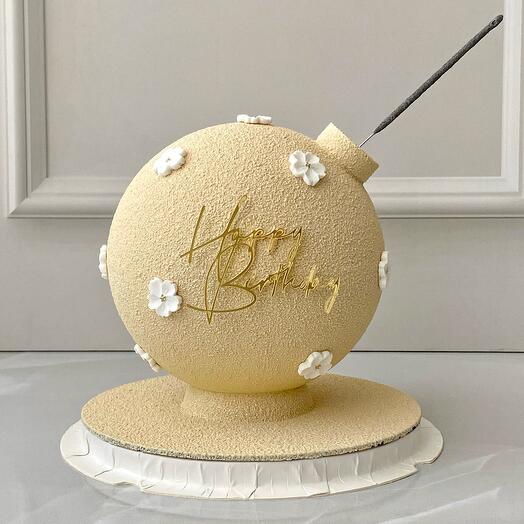 Pastel "bomba" con decoración