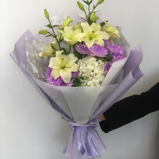 Bouquet of lilies, hydrangeas and chrysanthemums