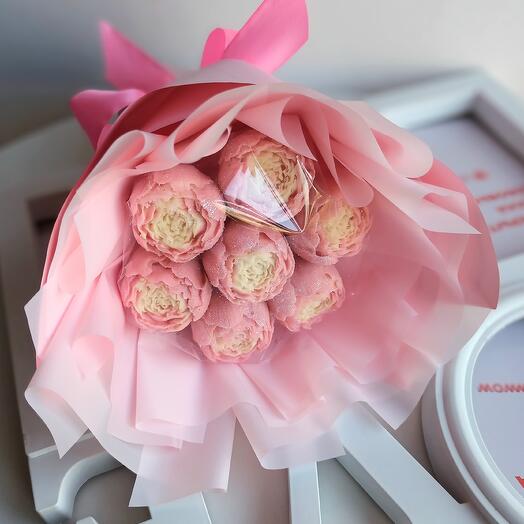 Шоколадные пионы 7 штук, нежно розовые