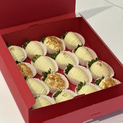 Клубника в белом шоколаде / Strawberries in chocolate
