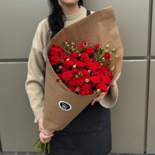 11 red bush roses in an envelope