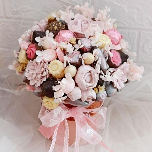 Шляпная коробка с зефиром и шоколадом