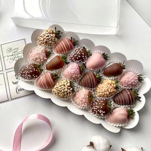 Chocolate-covered strawberries 18 berries
