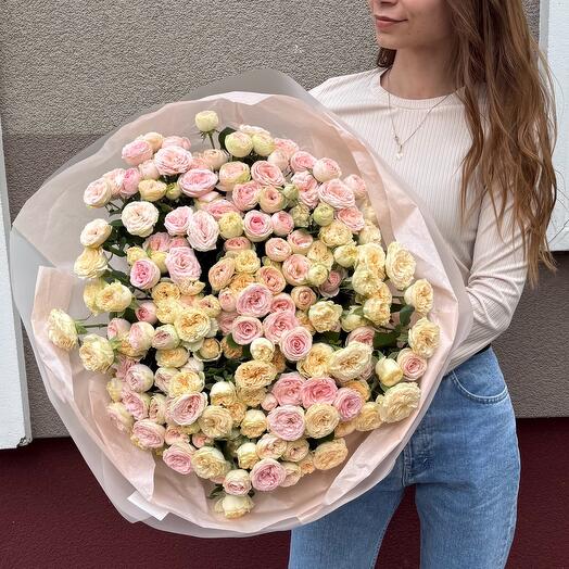 35 кустовых роз