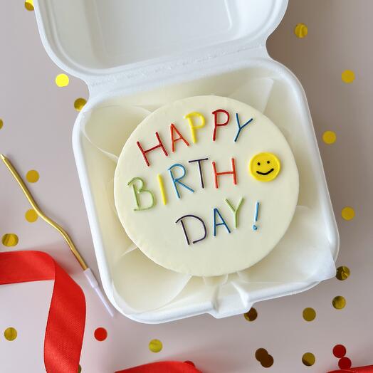 Бенто-торт на день рождения Happy Birthday со смайликом