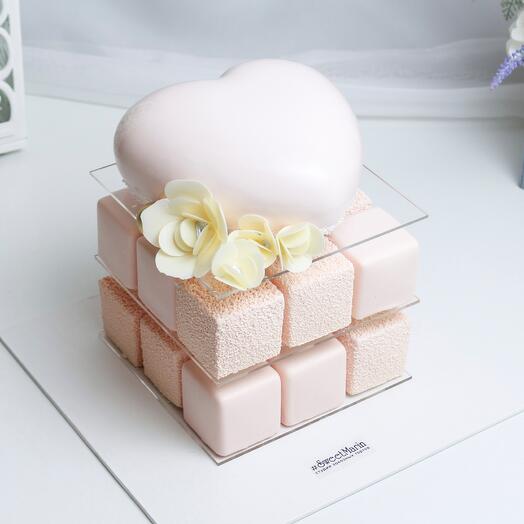 Нежный торт из кубиков 2 яруса с муссовым сердцем