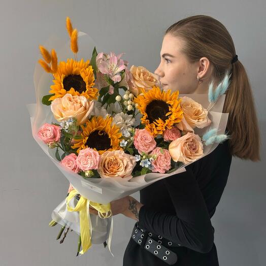 Букет🌻 с подсолнухами 900