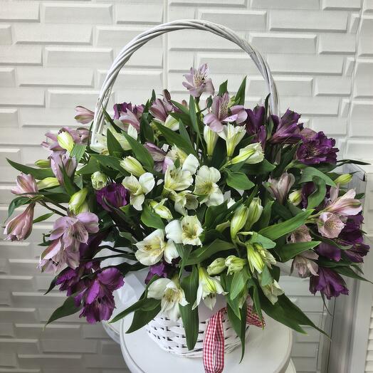 Корзина с цветами