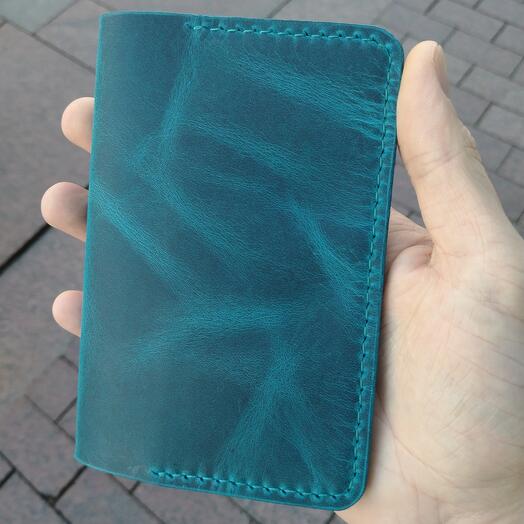 Обложка для паспорта бирюза из натуральной кожи ручной работы