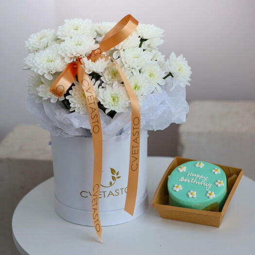 Хризантемы в коробке + бенто торт в подарок