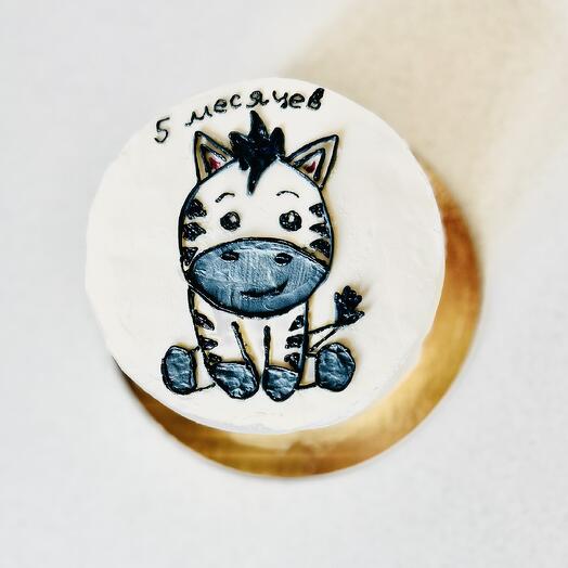 На каждый месяц до года малышу с рисунком «зебра»