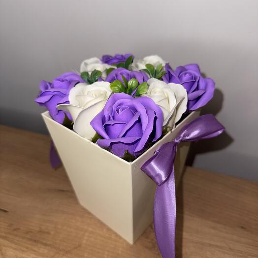 Комплимент из 9 мыльных роз