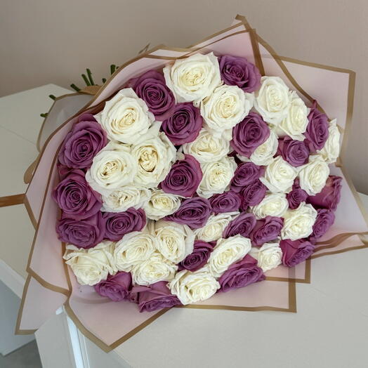 Mixed 75 Ross bouquet