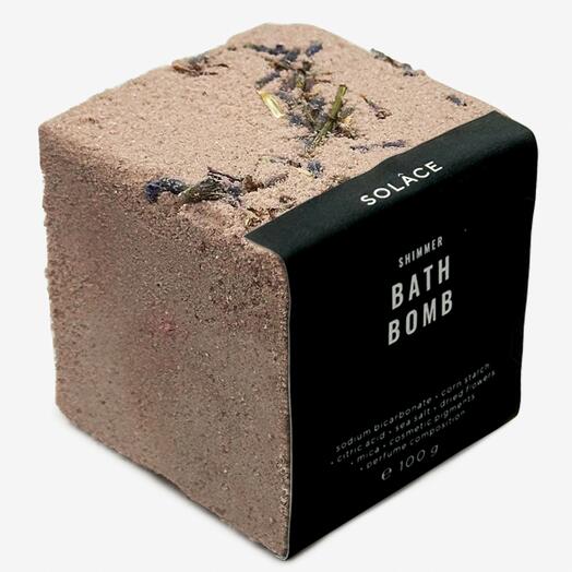 SOLACE Бомбочка для ванны "Миндаль" с морской солью, шиммером и сухоцветами