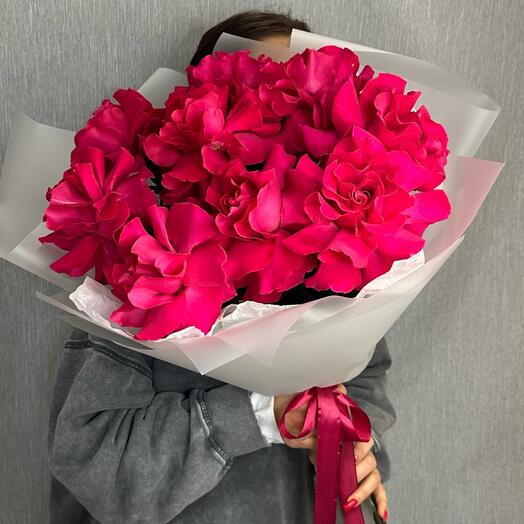 Букет из 9 французских малиновых роз