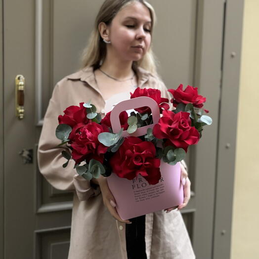 Цветы в коробке