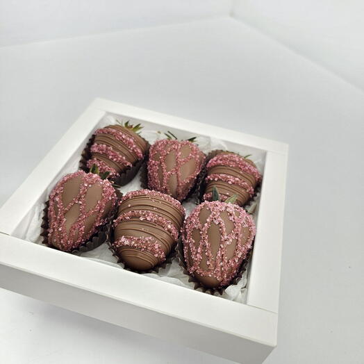 Набор из клубники в молочном шоколаде арт. 34626 в Хабаровске