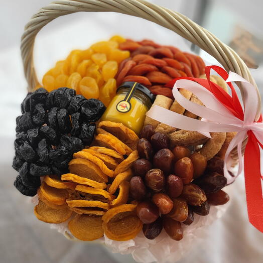 Мини корзинка с сухофруктами