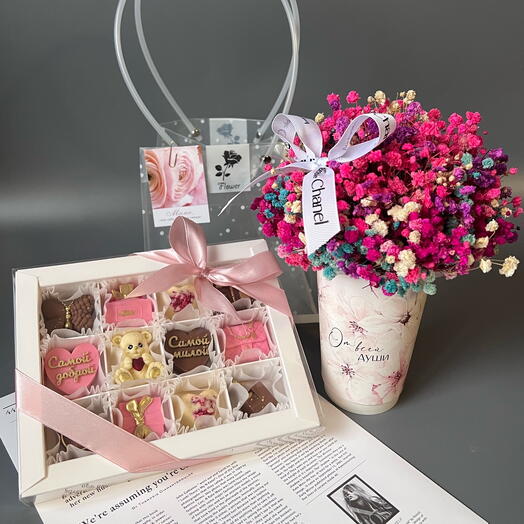 Combo de chocolate y gypsophila estabilizado
