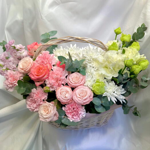 Корзина с цветами. Нежность 🌸