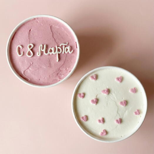 Набор тортов в стакане 2шт cake to go на 8 марта с сердечками