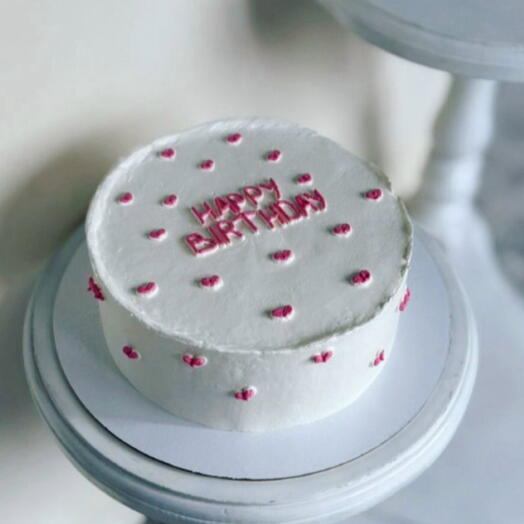 Торт Happy Birthday c розовыми сердечками