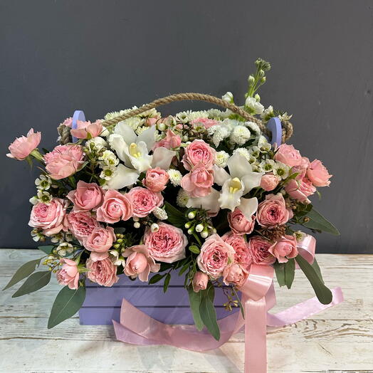 Ящичек с нежными цветами 💕