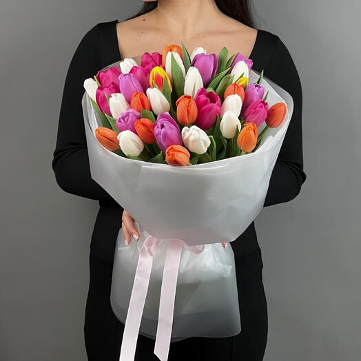 Букет из 35 тюльпанов микс