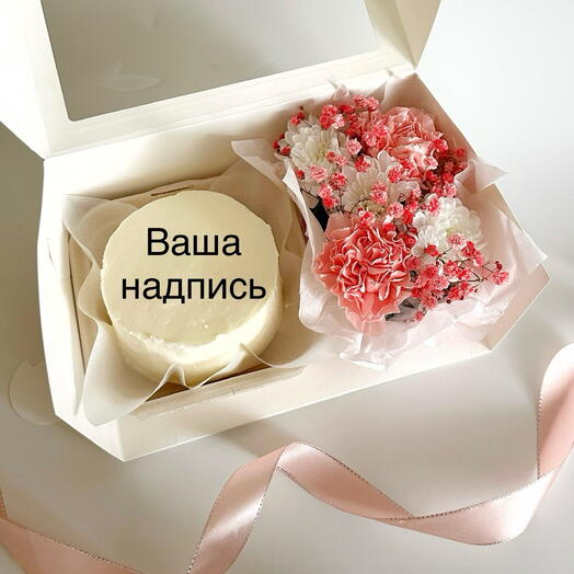 Бенто торт с живыми цветами