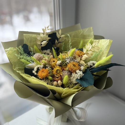 Яркий букет к 8 марта
