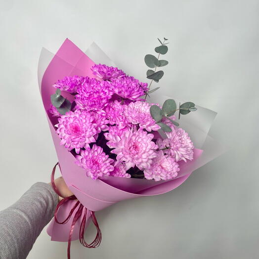 Букет из розовых хризантем