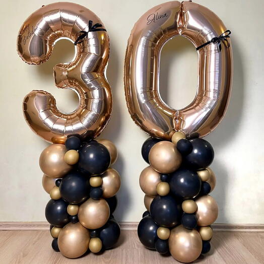 Композиция из воздушных шаров на 30 лет "Золото"