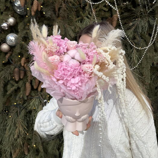 Кашпо девочка с сухоцветами 🌸