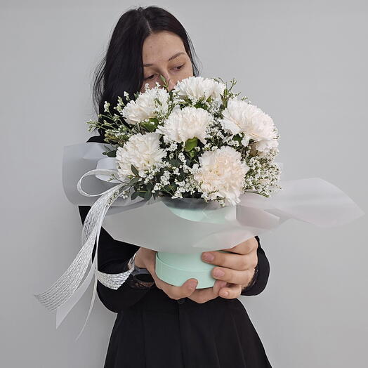 Композиция с диантусами «Весенний дождь»