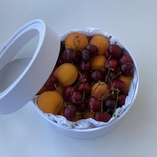 «Вкусный подарок» 🍒 Спелая Черешня / Абрикос | Подарочный фруктовый набор