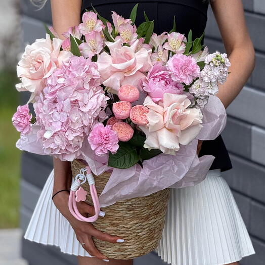 Авторская цветочная корзина «Нежность и любовь» 🌸