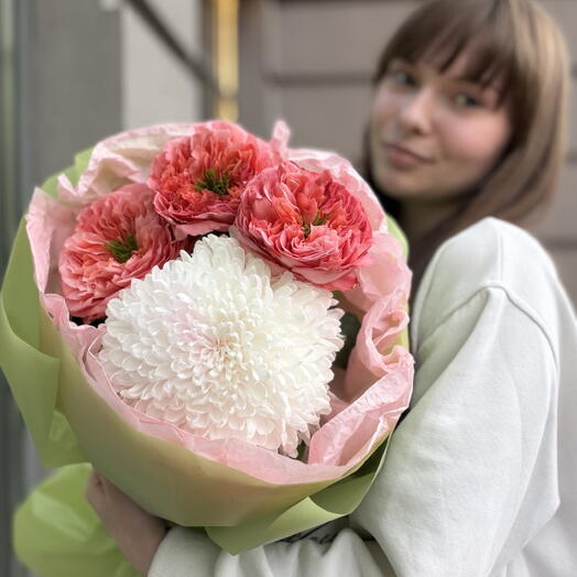 Букет 💐 «яркое лето» с яркой розой мандарин и одноголовой хризантемой 🌷