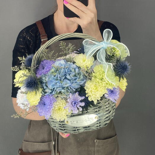 Корзина изысканная 🩵 голубая гортензия 💙 Эрингиум