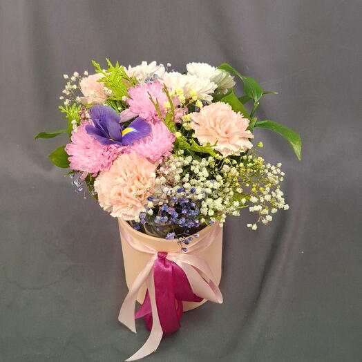 Шляпная коробка ярких цветов 💐