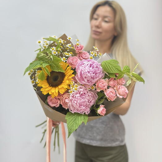 Летний букет с подсолнухом 🌼
