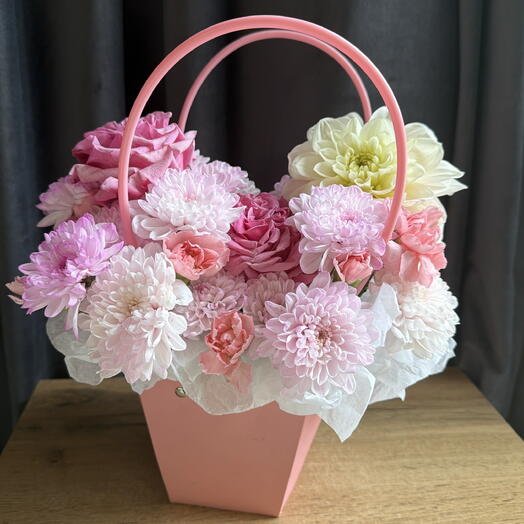 Сумочка с георгином 🌸