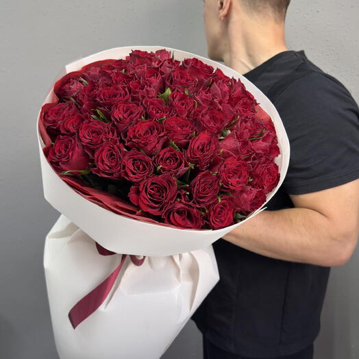 Розы красные букет роз 51 шт цветы