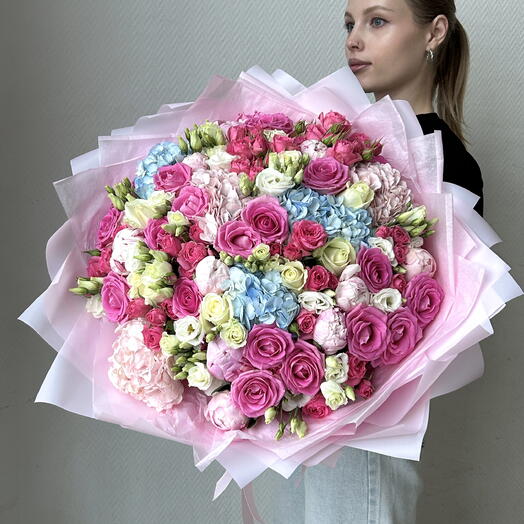 Дофаминовый букет из гортензии, пионов и роз, Сара Бернар, арт 97 Flower Perfect