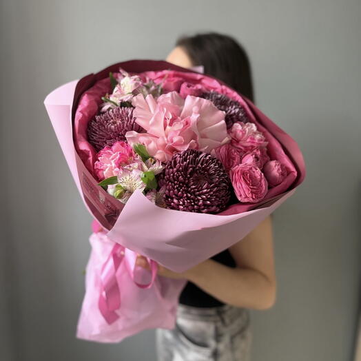 Очень в бордовых оттенках 🌸