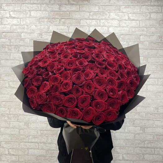 Красные розы 🥰🌹🌹🌹🥰