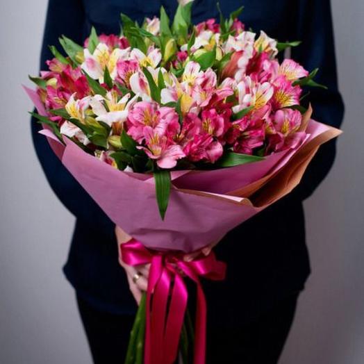 Mix of alstroemeria