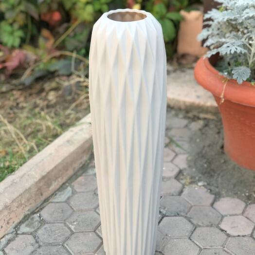 Vase interior floor