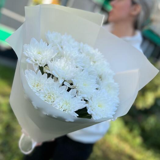 Букет из белых Хризантем