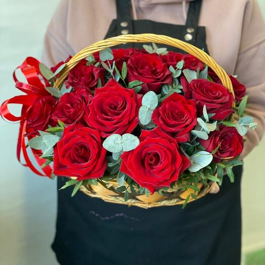 51 rosa roja en la cesta